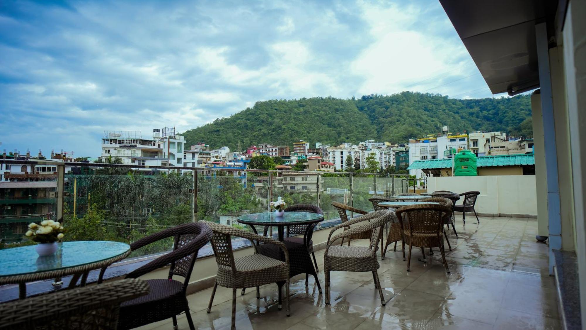 Hotel Lords Valley Rishīkesh Zewnętrze zdjęcie
